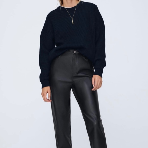 Zara mom faux leather pants - Picture 2 of 3